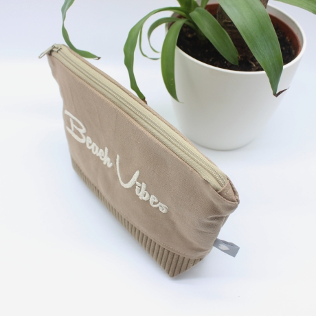 Bestickte Universaltasche „Beach Vibes“ Sommerlich Handmade