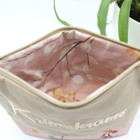 Bestickte Universaltasche Braun „Krimskrams“ Blumen Handmade