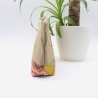 Bestickte Universaltasche Braun „Love Yourself“ sommerlich Blumen