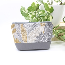 Universal-/Kosmetiktasche Blätter Beige Grau Weiß Geschenkidee Universal-/Kosmetiktasche Blätter Beige Grau Weiß Geschenkidee