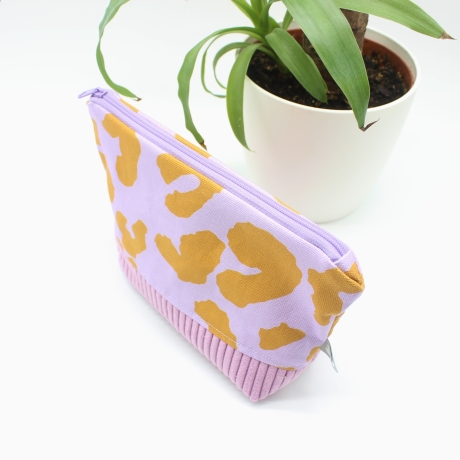 Universaltäschchen aus Canvas & Cord - Leoprint Flieder Orange
