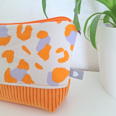 Universaltäschchen aus Canvas & Cord - Leoprint Orange Flieder