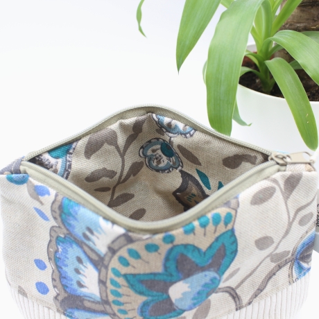Universaltäschchen aus Canvas & Cord - geblümtes Unikat Handmade