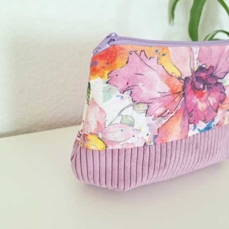 Universaltasche aus Canvas & Cord - Blumen Flieder