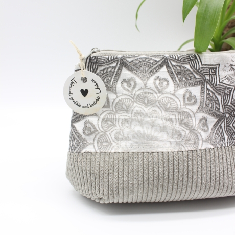 Universaltäschchen aus Canvas & Cord - Mandalas Hellgrau