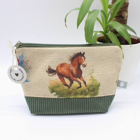 Universaltäschchen aus Canvas & Cord - Pferdeliebe Grün Braun