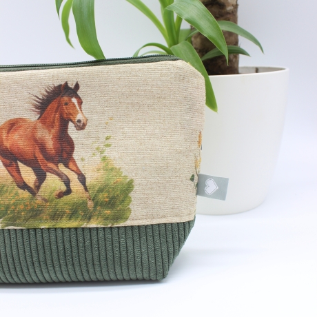 Universaltäschchen aus Canvas & Cord - Pferdeliebe Grün Braun