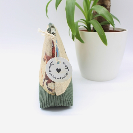 Universaltäschchen aus Canvas & Cord - Pferdeliebe Grün Braun