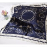 Damen Designer-Schal / Seide aus Usbekistan, blau-weiss