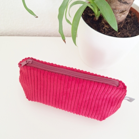 Mäppchen / Universaltasche aus Cord Rot - praktisch & vielseitig