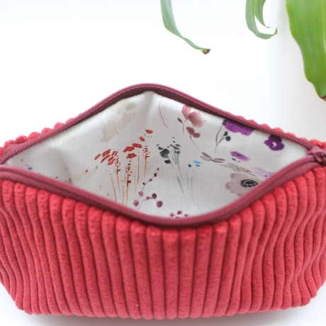 Mäppchen / Universaltasche aus Cord Rot - praktisch & vielseitig
