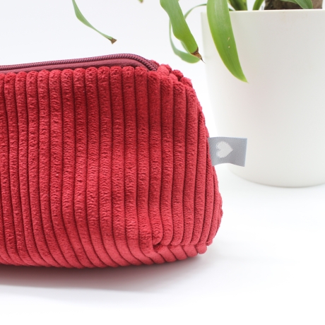 Mäppchen / Universaltasche aus Cord Rot - praktisch & vielseitig