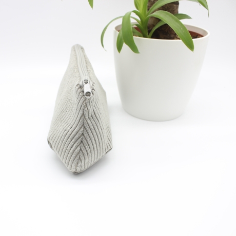 Mäppchen/Universaltasche aus Cord Hellgrau - handgenähtes Unikat