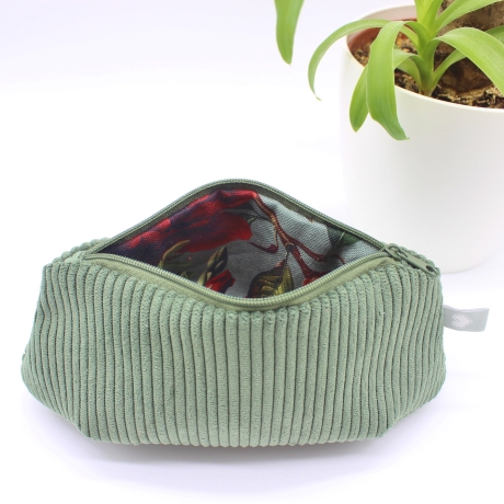 Mäppchen/Universaltasche aus Cord Khaki - handgenähtes Unikat