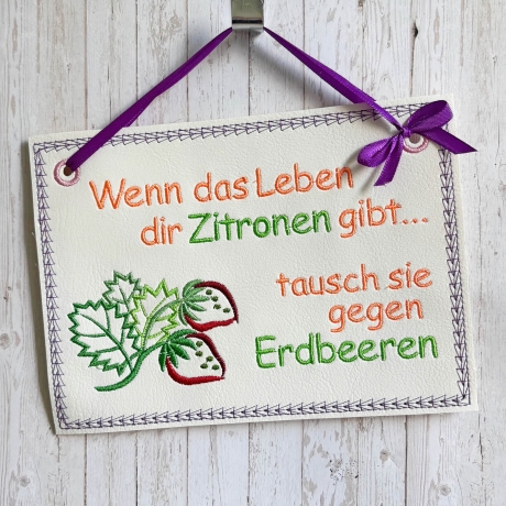 Erdbeeren Stickdatei Solo Schild und Mugrug mit Text oder Blanko