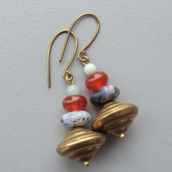 Messing-Ohrhänger Goldscheiben mit Mineralien