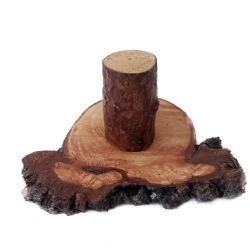 Räucherstäbchen-Halter aus Holzscheibe