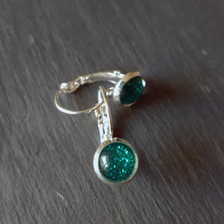Ohrring Cabochon Glitzer Green Shine