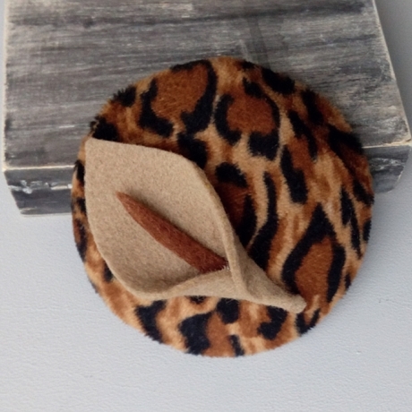 Fascinator Leopardenmotiv mit Calla