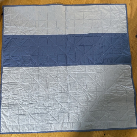 Patchworkdecke als Kniedecke oder Kinderdecke