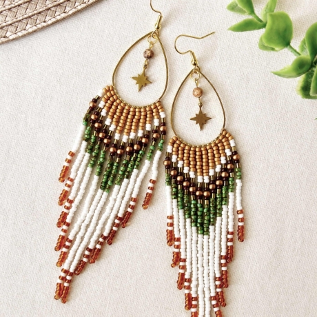 Lange Boho Ohrringe Liora –  Perlenohrringe mit Stern