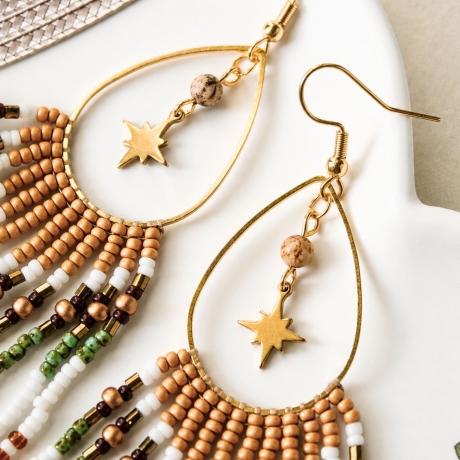 Lange Boho Ohrringe Liora –  Perlenohrringe mit Stern