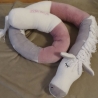 Bettschlange Pferd, Puckschnecke, Bettrolle, Wickeltischrolle