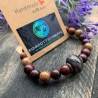 Handgefertigte Tierhaarperle mit Armband aus Naturholzperlen