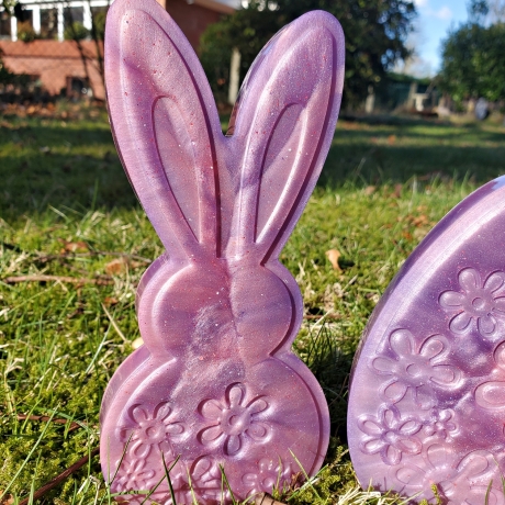 Osterhase aus Epoxidharz, Osterdeko
