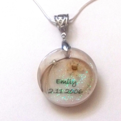 Anhänger mit Haarlocke deines Kindes und Blüte