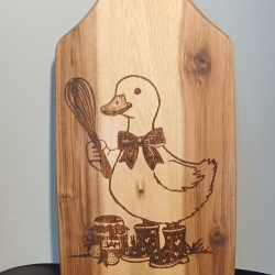 Schneidebrett aus Akazienholz I 42x17x1,5 mit eingebrannter Gans 