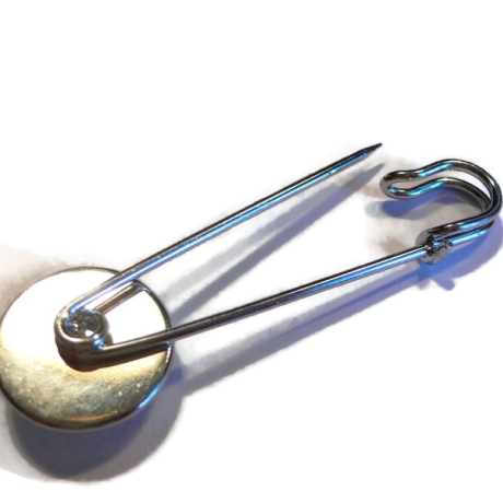 Schalnadel Ponchonadel PUSTEBLUME Cabochon Tuchnadel