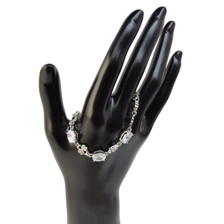 Versilberte Armbänder Mit Modernem Design Für Frauen