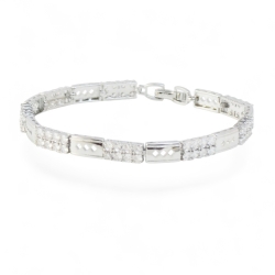 Versilberte Armbänder Für Moderne Frauen