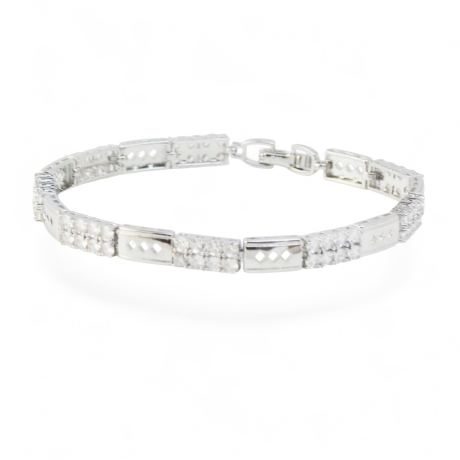 Versilberte Armbänder Für Moderne Frauen