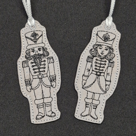 ITH | Anhänger | 2 Nussknacker | 8.02 x 9.60 cm