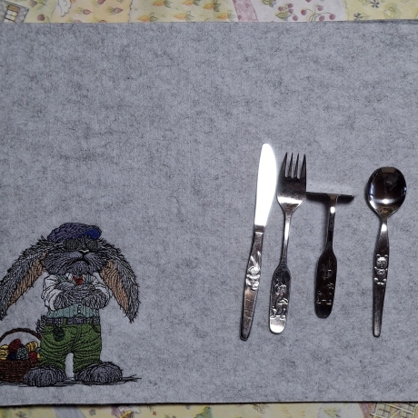 S-EGG-URITY  | 15.77 x 16.62 cm | VS