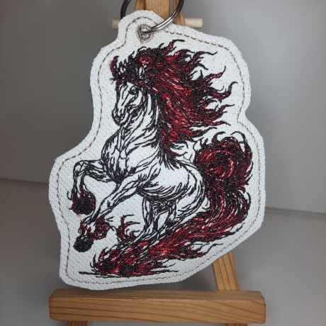 Anhänger Feuerpferd 01 | 7.32 x 9.36 cm | ITH | TS