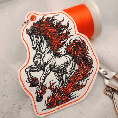 Anhänger Feuerpferd 01 | 7.32 x 9.36 cm | ITH | TS