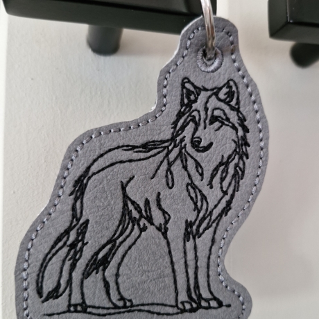 ITH Anhänger Wolf 04 - OneLine - 6.10 x 7.80 cm