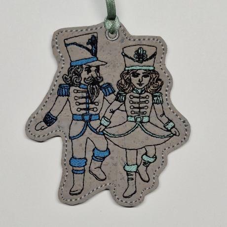 ITH | Anhänger | Nussknacker Tanz | 8.25 x 9.34 cm