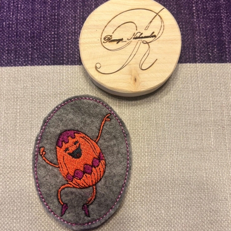 tanzendes Ei - 03 | Stabdatei | 6.00 x 8.15 cm | VS | ITH