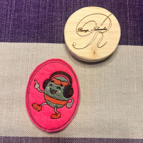 tanzendes Ei - 04 | Stabdatei | 6.00 x 8.15 cm | VS | ITH