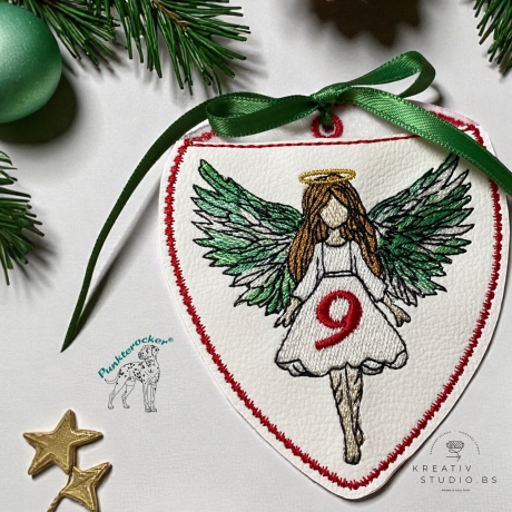 ITH - Engel-(Advents) Kalender – kleines Mädchen – 8.36 x 9.68 cm