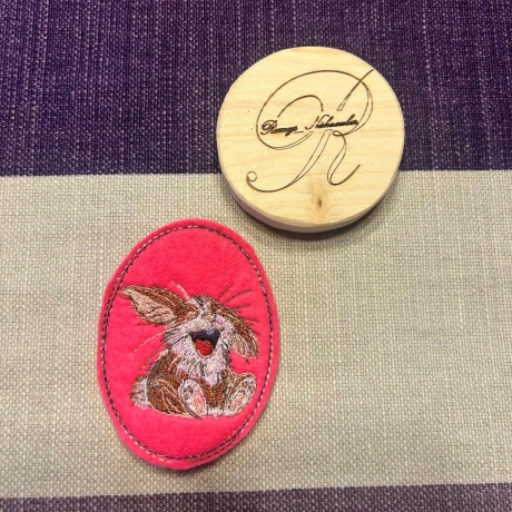 lachender Hase | Stabdatei | 6.00 x 8.15 cm | VS | ITH