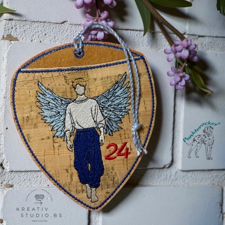 ITH - Engel-(Advents) Kalender – junger Mann – 10.83 x 12.73 cm