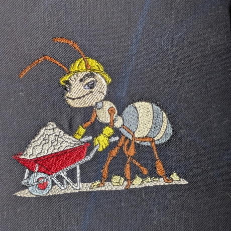 Ameise - immer lächeln an der Karre | 11.87 x 10.69 cm | VS