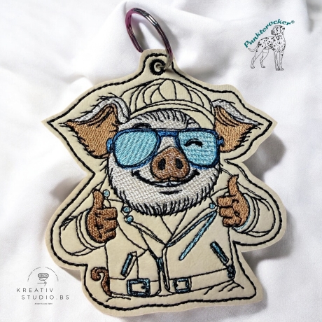 ITH | Glücksschwein Kurt 1 Anhänger | 8.93 x 9.46 cm | TS