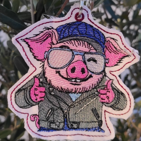 ITH | Glücksschwein Kurt 1 Anhänger | 8.93 x 9.46 cm | VS