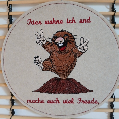 Maulwurf tanz auf dem Hügel | 8.68 x 9.46 cm | VS